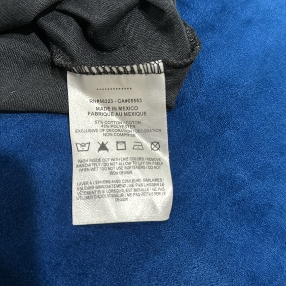 The Nike Tee women’s dri-fit vneck - Picture 3 of 3